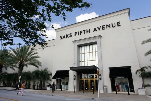 Personal Shopper; Una nueva carrera en México a4s SAKS042413 10670315 8col e1454463842164 Personal Shopper; Una nueva carrera en México